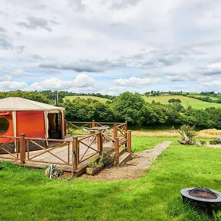 Allercombe Farm Glamping Yurts & Wild Camping South Brent Exterior foto