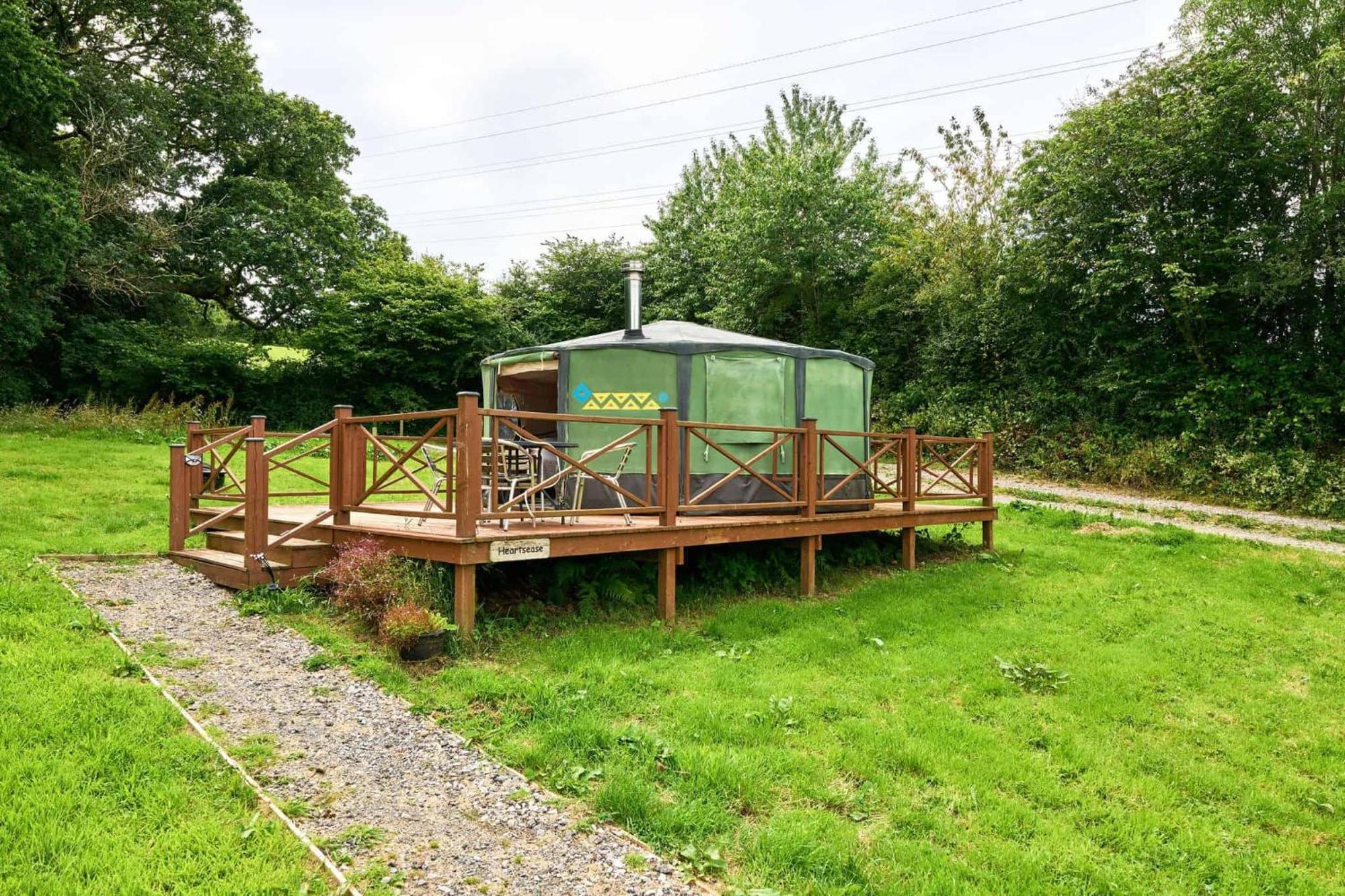 Luxury tent Allercombe Farm Glamping Yurts & Wild *